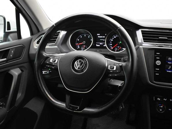 Volkswagen Tiguan II с пробегом 2018 года, цена 1 935 000 рублей, 106085 км, внедорожник, Автокод Объявления