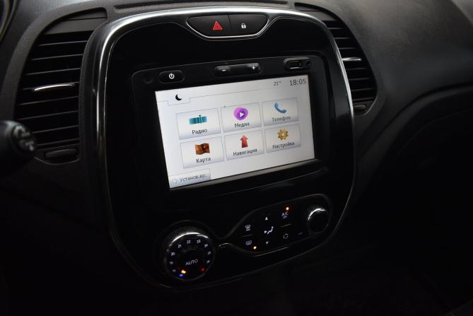 Renault Kaptur I с пробегом 2017 года, цена 1 360 000 рублей, 187190 км, внедорожник, Автокод Объявления