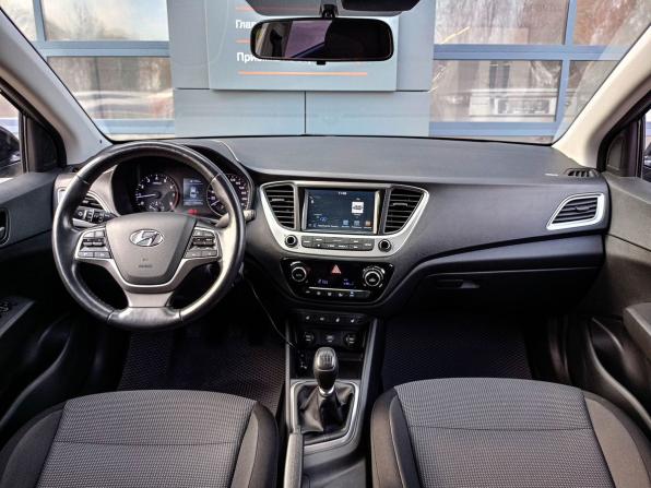 Hyundai Solaris II с пробегом 2019 года, цена 1 415 000 рублей, 81800 км, седан, Автокод Объявления