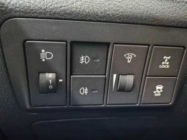 Hyundai Santa Fe II Рестайлинг с пробегом 2011 года, цена 1 275 000 рублей, 315101 км, внедорожник, Автокод Объявления