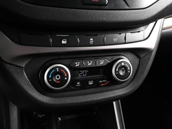 Lada (ВАЗ) Vesta I с пробегом 2019 года, цена 1 029 000 рублей, 74356 км, седан, Автокод Объявления