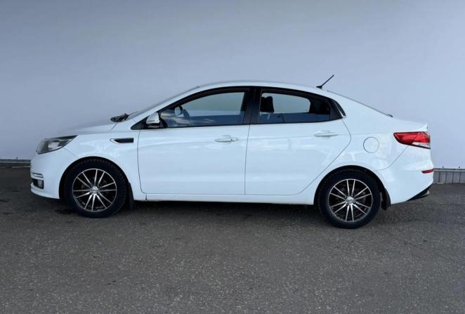 Kia Rio III Рестайлинг с пробегом 2015 года, цена 1 300 000 рублей, 119389 км, седан, Автокод Объявления
