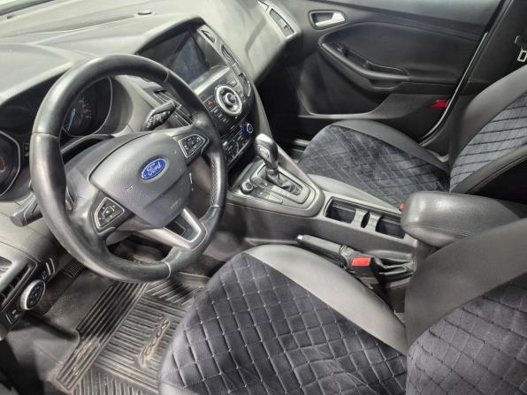 Ford Focus III Рестайлинг с пробегом 2018 года, цена 1 040 000 рублей, 160000 км, хэтчбек, Автокод Объявления