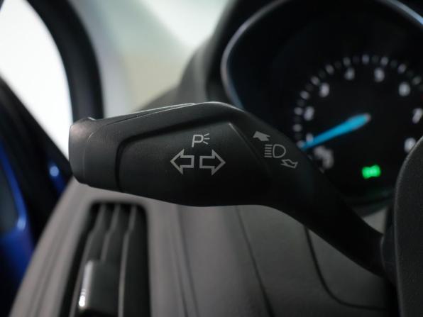 Ford Focus III с пробегом 2015 года, цена 950 000 рублей, 150247 км, седан, Автокод Объявления