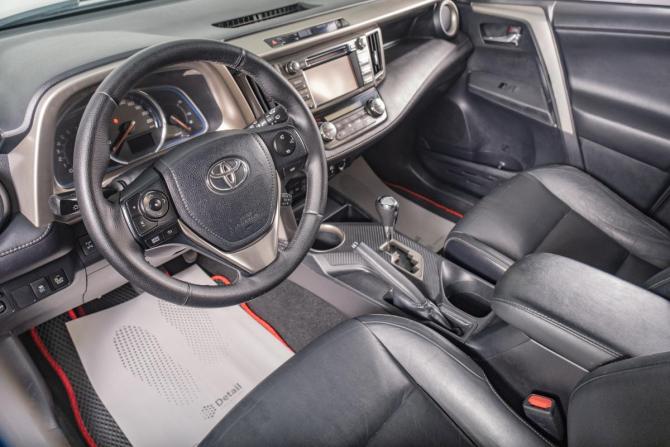 Toyota RAV4 IV (XA40) с пробегом 2013 года, цена 2 069 000 рублей, 250000 км, внедорожник, Автокод Объявления
