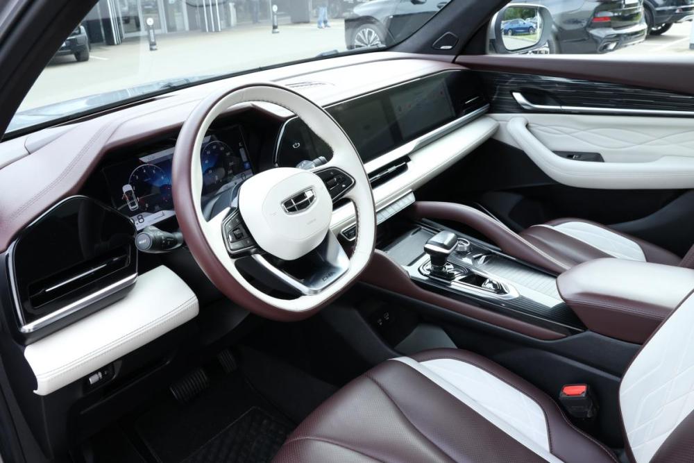 Geely Monjaro I Москва  - изображение 13