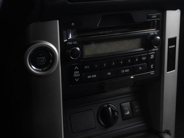 Toyota Land Cruiser Prado 150 Series с пробегом 2011 года, цена 3 299 000 рублей, 199176 км, внедорожник, Автокод Объявления