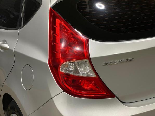 Hyundai Solaris I Рестайлинг с пробегом 2016 года, цена 950 000 рублей, 168521 км, хэтчбек, Автокод Объявления