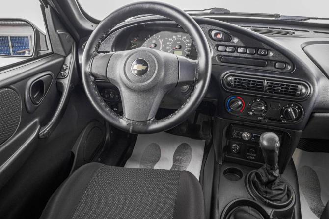 Chevrolet Niva I Рестайлинг с пробегом 2015 года, цена 699 000 рублей, 110000 км, внедорожник, Автокод Объявления