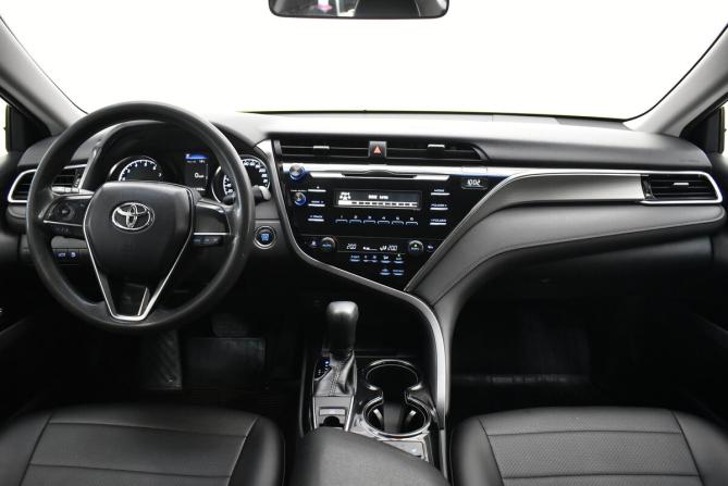 Toyota Camry VIII (XV70) с пробегом 2018 года, цена 1 650 000 рублей, 241058 км, седан, Автокод Объявления