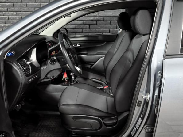 Kia Rio IV Рестайлинг с пробегом 2020 года, цена 1 700 000 рублей, 72154 км, седан, Автокод Объявления