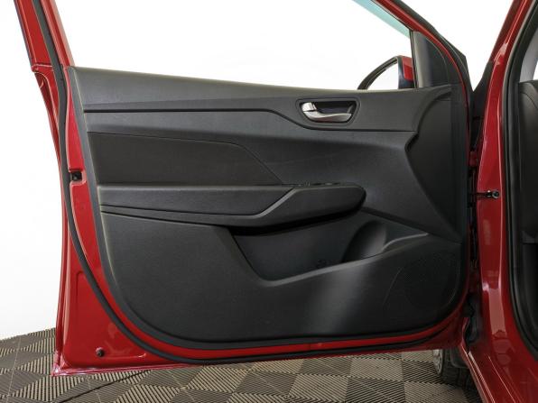 Hyundai Solaris II Рестайлинг с пробегом 2021 года, цена 1 650 000 рублей, 64845 км, седан, Автокод Объявления