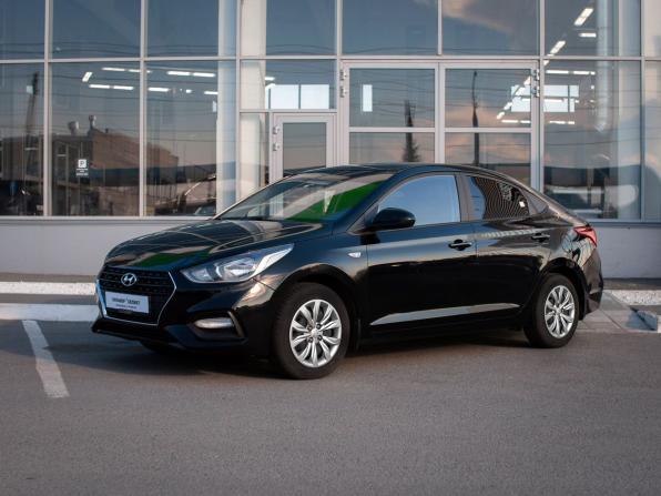 Hyundai Solaris II с пробегом 2017 года, цена 1 220 000 рублей, 121952 км, седан, Автокод Объявления