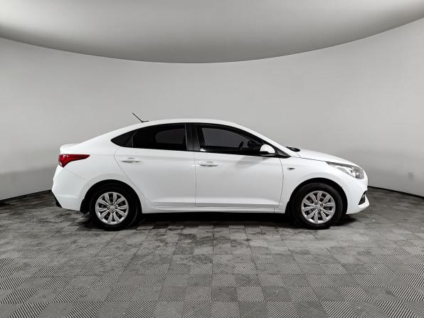 Hyundai Solaris II с пробегом 2017 года, цена 1 200 000 рублей, 192853 км, седан, Автокод Объявления
