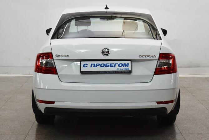 Skoda Octavia III (A7) Рестайлинг с пробегом 2020 года, цена 1 910 000 рублей, 77690 км, лифтбек, Автокод Объявления