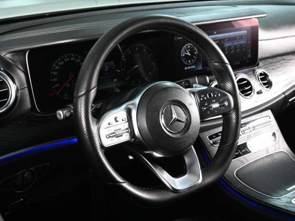 Mercedes-Benz E-Класс V (W213 S213 C238) с пробегом 2018 года, цена 3 299 000 рублей, 134541 км, седан, Автокод Объявления