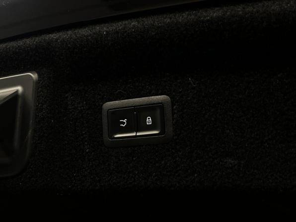 Hongqi H9 I с пробегом 2023 года, цена 3 650 000 рублей, 107101 км, седан, Автокод Объявления