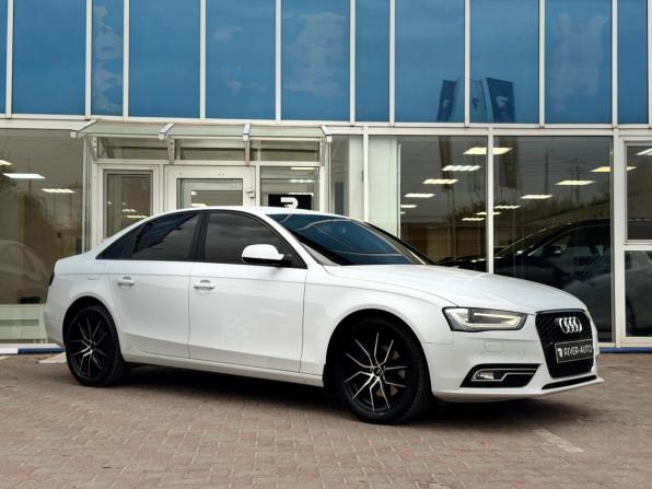 Audi A4 IV (B8) Рестайлинг с пробегом 2014 года, цена 1 375 000 рублей, 229702 км, седан, Автокод Объявления