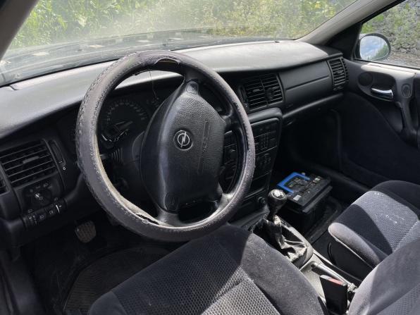 Opel Vectra B Рестайлинг с пробегом 2001 года, цена 58 000 рублей, 260500 км, седан, Автокод Объявления