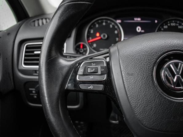 Volkswagen Touareg II с пробегом 2012 года, цена 2 670 000 рублей, 253794 км, внедорожник, Автокод Объявления
