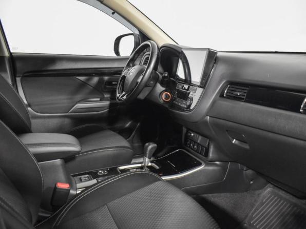 Mitsubishi Outlander III Рестайлинг 3 с пробегом 2019 года, цена 2 230 000 рублей, 89993 км, внедорожник, Автокод Объявления
