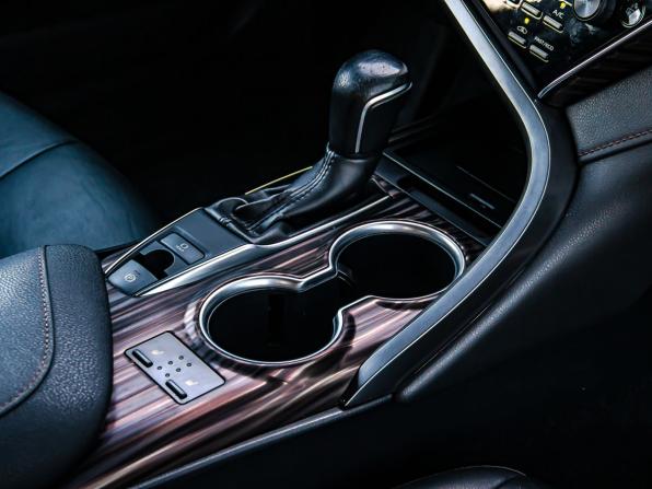Toyota Camry VIII (XV70) с пробегом 2020 года, цена 2 470 000 рублей, 123562 км, седан, Автокод Объявления