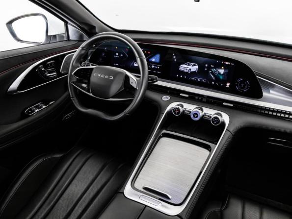 Exeed TXL I Рестайлинг 2 с пробегом 2023 года, цена 2 849 000 рублей, 14843 км, внедорожник, Автокод Объявления