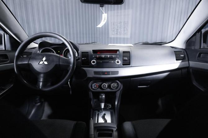 Mitsubishi Lancer X с пробегом 2010 года, цена 649 000 рублей, 310481 км, седан, Автокод Объявления