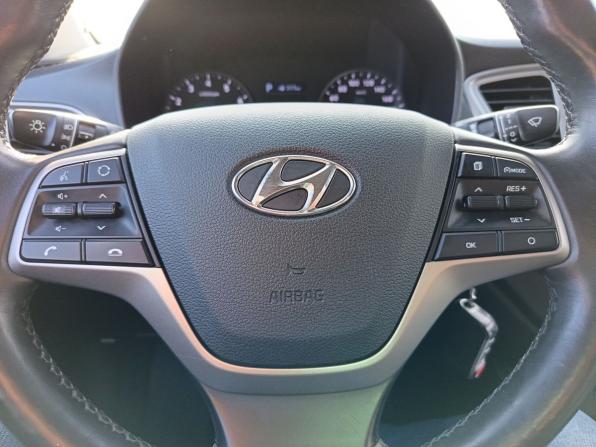 Hyundai Solaris II с пробегом 2019 года, цена 1 079 000 рублей, 151132 км, седан, Автокод Объявления