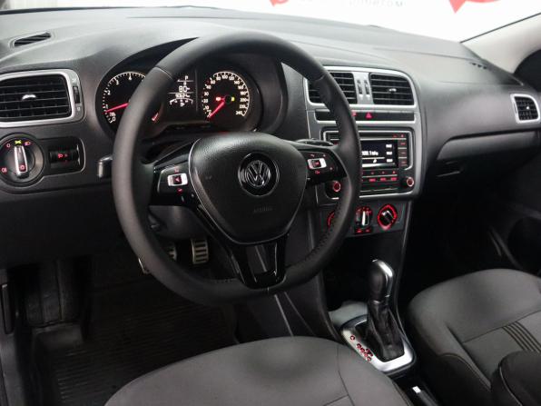 Volkswagen Polo V Рестайлинг с пробегом 2016 года, цена 1 199 000 рублей, 90600 км, седан, Автокод Объявления