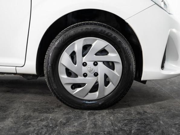 Toyota Corolla XI (E160 E170) Рестайлинг 2 с пробегом 2020 года, цена 1 400 000 рублей, 94431 км, седан, Автокод Объявления