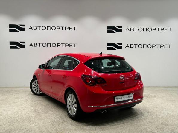 Opel Astra J Рестайлинг с пробегом 2015 года, цена 899 000 рублей, 115000 км, хэтчбек, Автокод Объявления
