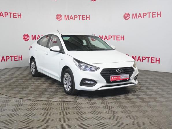 Hyundai Solaris II с пробегом 2017 года, цена 800 000 рублей, 123117 км, седан, Автокод Объявления
