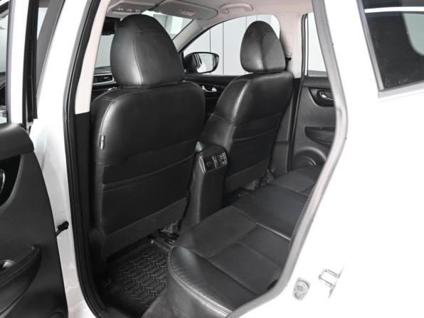 Nissan Qashqai II с пробегом 2016 года, цена 1 729 000 рублей, 158823 км, внедорожник, Автокод Объявления