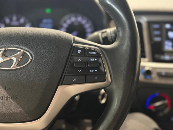 Hyundai Solaris II с пробегом 2019 года, цена 1 460 000 рублей, 80500 км, седан, Автокод Объявления
