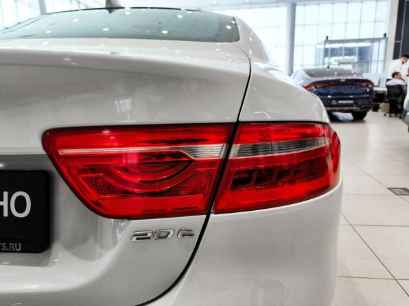 Jaguar XE I с пробегом 2016 года, цена 1 850 000 рублей, 88105 км, седан, Автокод Объявления