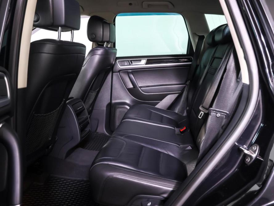 Volkswagen Touareg II Рестайлинг Москва  - изображение 12