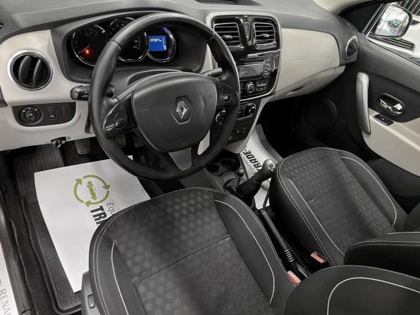 Renault Logan II с пробегом 2015 года, цена 760 000 рублей, 137327 км, седан, Автокод Объявления