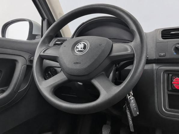 Skoda Fabia II Рестайлинг с пробегом 2013 года, цена 849 000 рублей, 64950 км, хэтчбек, Автокод Объявления