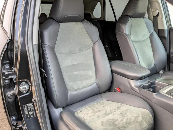 Toyota RAV4 V (XA50) с пробегом 2024 года, цена 4 000 000 рублей, 24747 км, внедорожник, Автокод Объявления