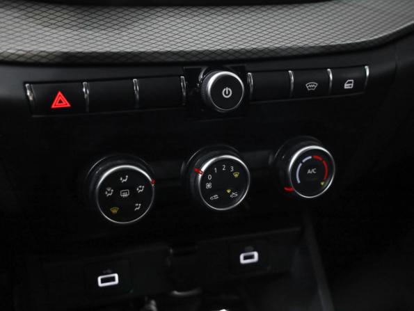 Lada (ВАЗ) Vesta I Рестайлинг (NG) с пробегом 2023 года, цена 1 189 000 рублей, 41899 км, седан, Автокод Объявления