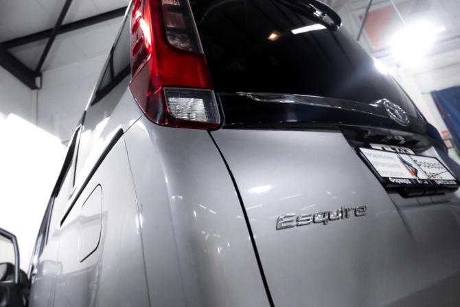 Toyota Esquire I с пробегом 2016 года, цена 1 980 000 рублей, 155388 км, минивэн, Автокод Объявления