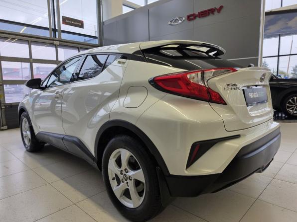 Toyota C-HR I Рестайлинг с пробегом 2019 года, цена 2 499 000 рублей, 69071 км, внедорожник, Автокод Объявления