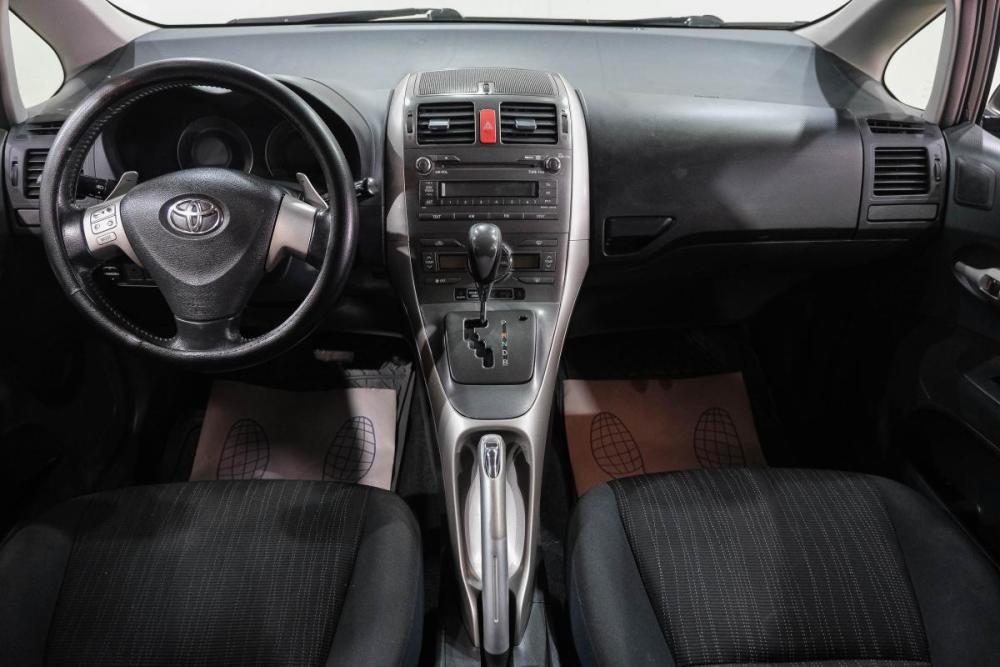 Toyota Auris I Новокузнецк  - изображение 14