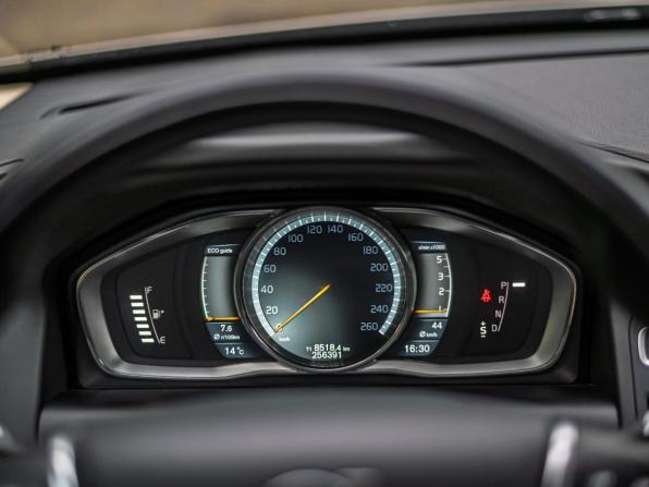 Volvo XC60 I Рестайлинг с пробегом 2013 года, цена 1 475 000 рублей, 256389 км, внедорожник, Автокод Объявления