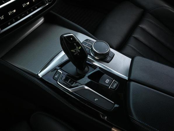 BMW 5 серии VII (G30/G31/G38) с пробегом 2018 года, цена 3 829 000 рублей, 88937 км, седан, Автокод Объявления