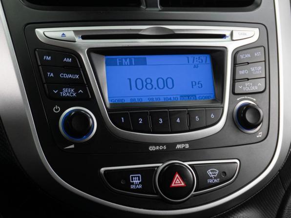 Hyundai Solaris I с пробегом 2013 года, цена 859 000 рублей, 205276 км, седан, Автокод Объявления