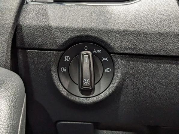 Skoda Octavia III (A7) Рестайлинг с пробегом 2018 года, цена 1 445 000 рублей, 158210 км, лифтбек, Автокод Объявления