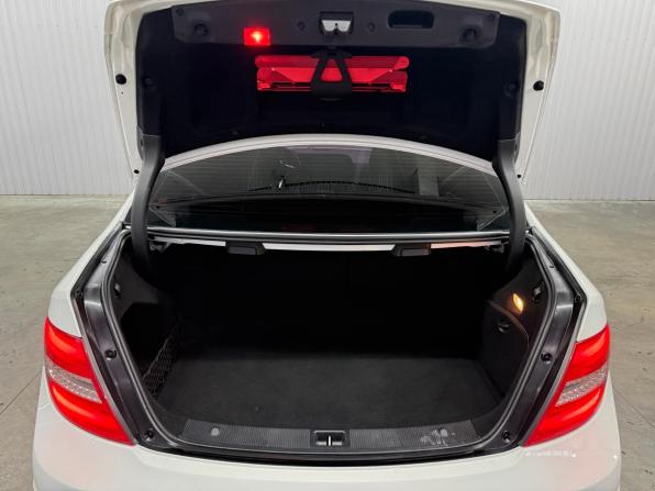 Mercedes-Benz C-Класс III (W204) Рестайлинг с пробегом 2013 года, цена 1 597 000 рублей, 198164 км, седан, Автокод Объявления