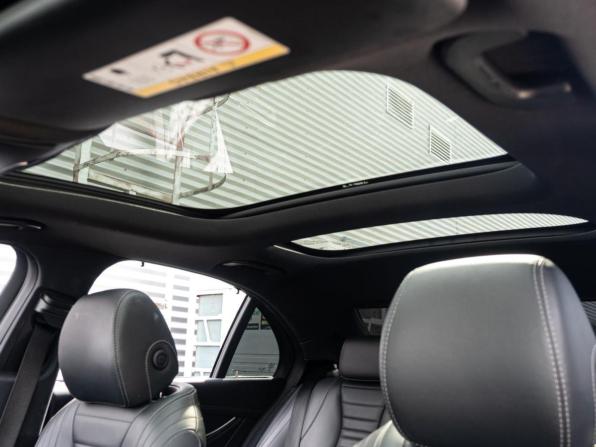 Mercedes-Benz E-Класс V (W213 S213 C238) с пробегом 2018 года, цена 3 200 000 рублей, 108330 км, седан, Автокод Объявления